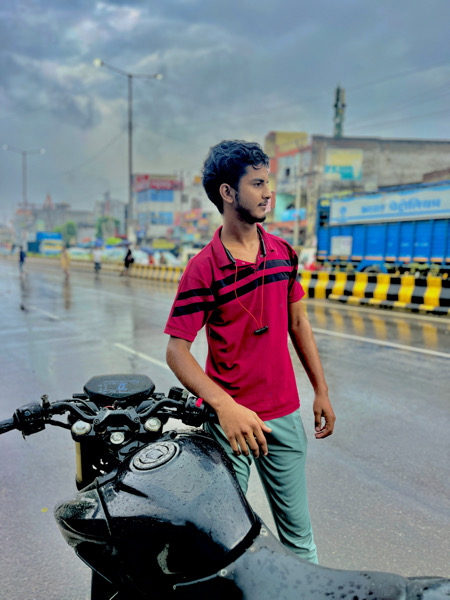Uvesh Abbasi