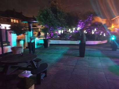 Shelly’s Bar & Nightclub