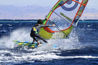 5 SQUARES Windsurf & Kite