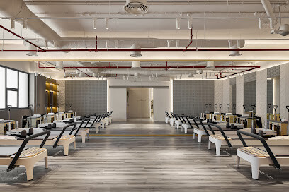 Curve Pilates Center
