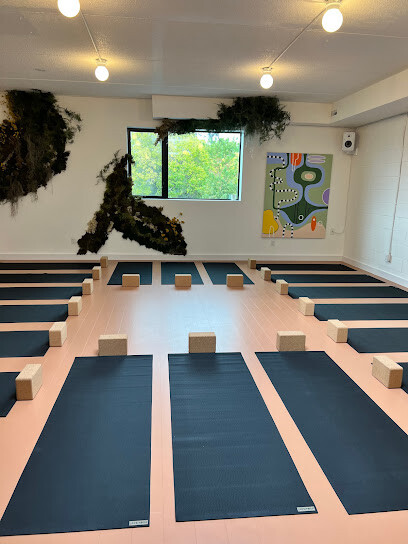 The Yard Yoga