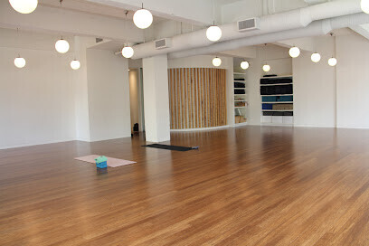 YYOGA Downtown Flow