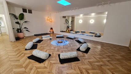 Bright Yoga Space