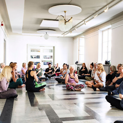 Yogoteket Yogastudio Yoga