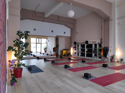 Eutopia Yoga & Tai Chi