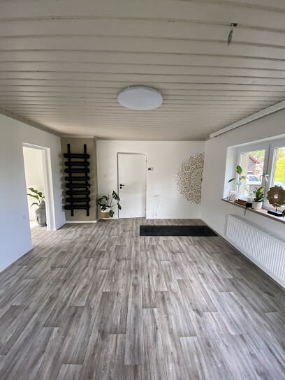 Moony Yoga Studio