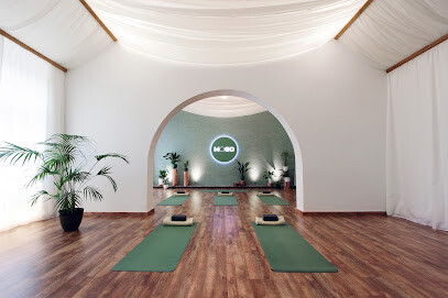 MOOD Yoga Karlin