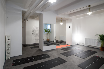 Studio Yoga Mija