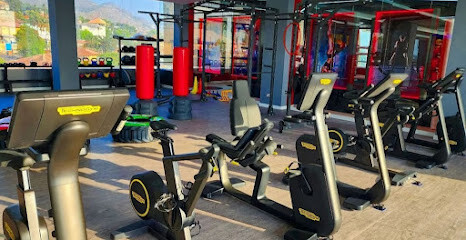 ROYAL FITNESS