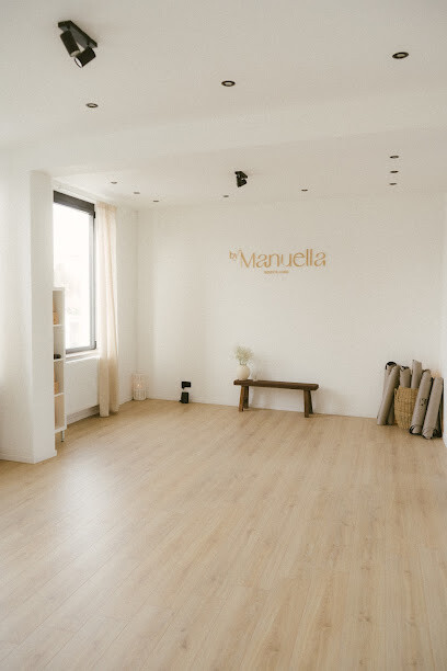By Manuella Studio Yoga &