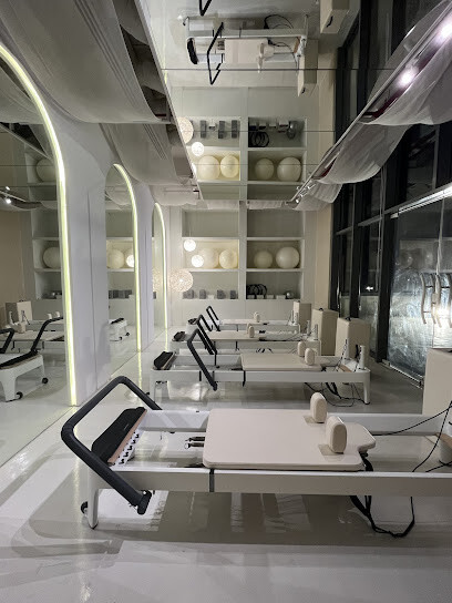 Isle studio & spa