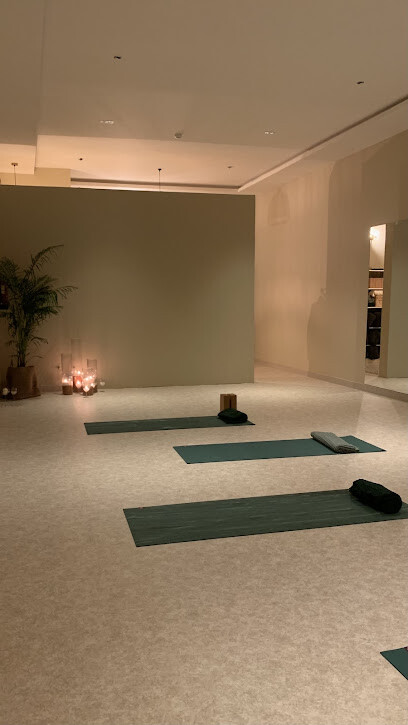 Alina Yoga