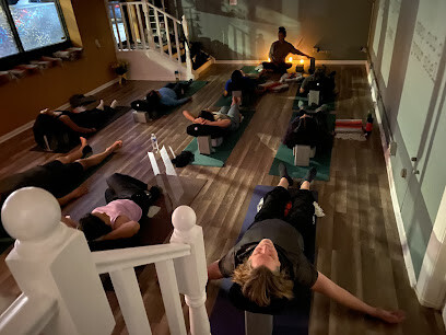 Pistachio Yoga Lincoln