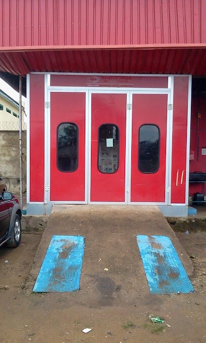 Freddies Garage