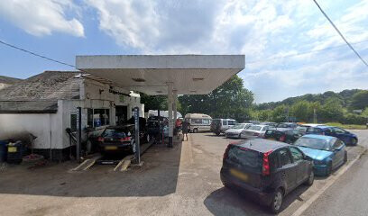 Cripps Corner Garage