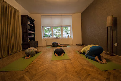 YOGA STUDIO SHALA MALA