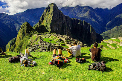 MACHU PICCHU TOUR GUIDES