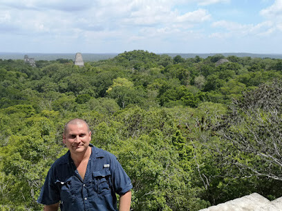 Tour a Tikal