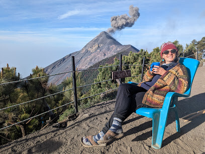 V Hiking Tours