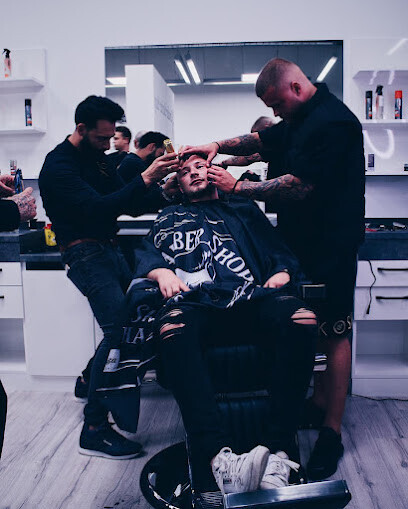 CAVALIER BARBER