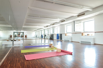Feelgoodstudio Hot Yoga &