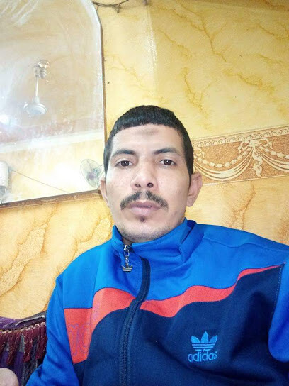 مصطفى ابو شروق صالون