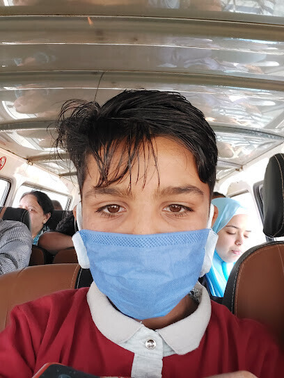 مينا الحلاق