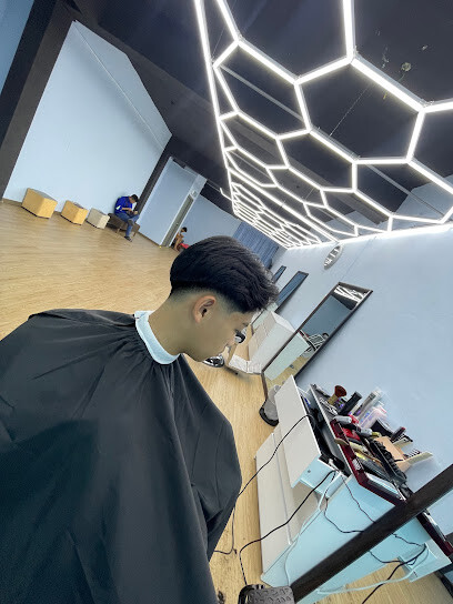 Ry’s Barbershop
