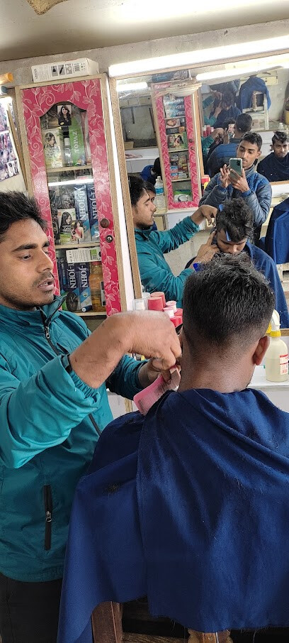 Mainullah Hair cutting