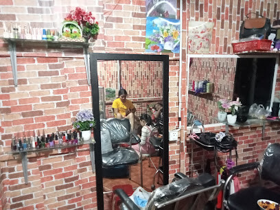 ធារ៉ា សាឡន