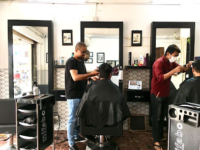 Dara Haircut