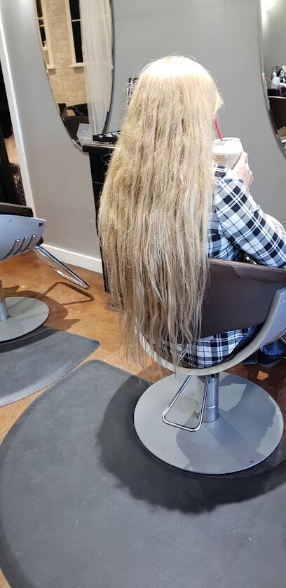 Mane Arts Salon