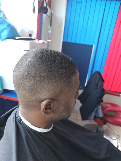 Lance Cutting Edge Barber