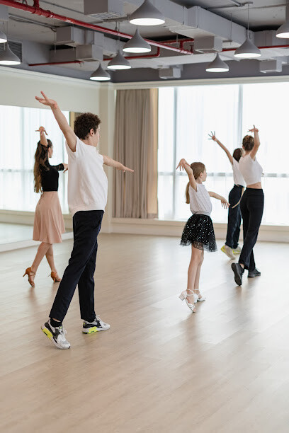Reverie Dance