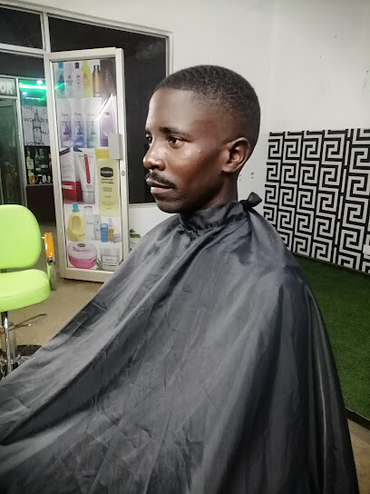Cut "N" Shave luxury