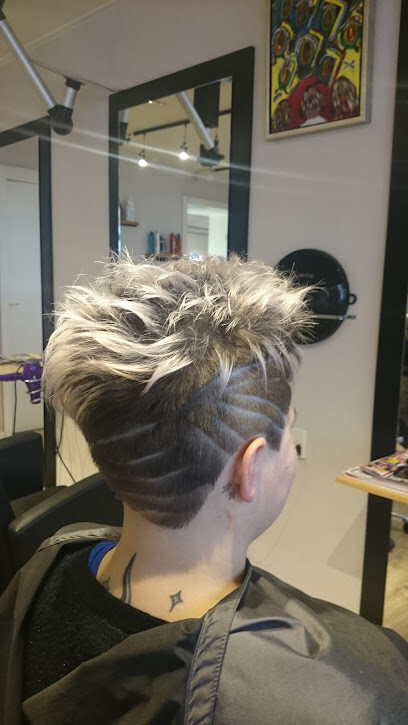 Salon Madison
