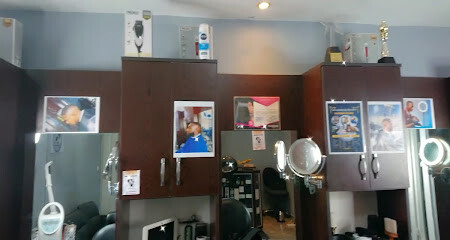 Barber House By J&E