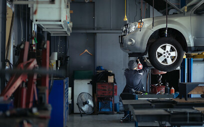 Larsen Automotive Auto