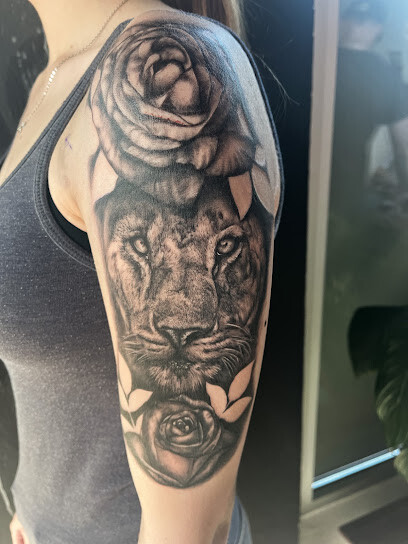 Feinstich Tattoo Enger