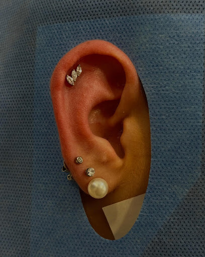 Bodypiercing by Kimi
