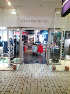 SNEAKERS INC.