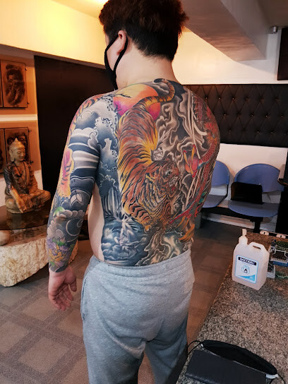 Russell Ink Tattoo Studio