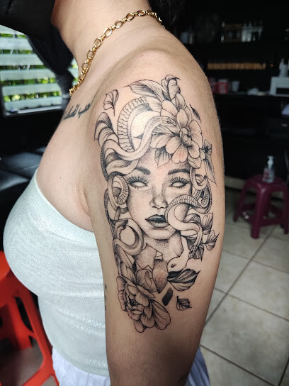 Charlie Tattoo estudio