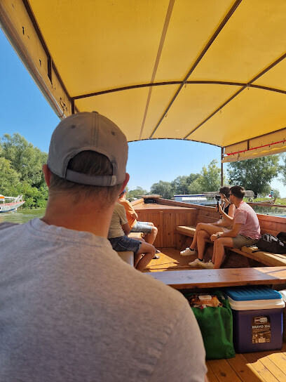 Boat Cruise Viktor