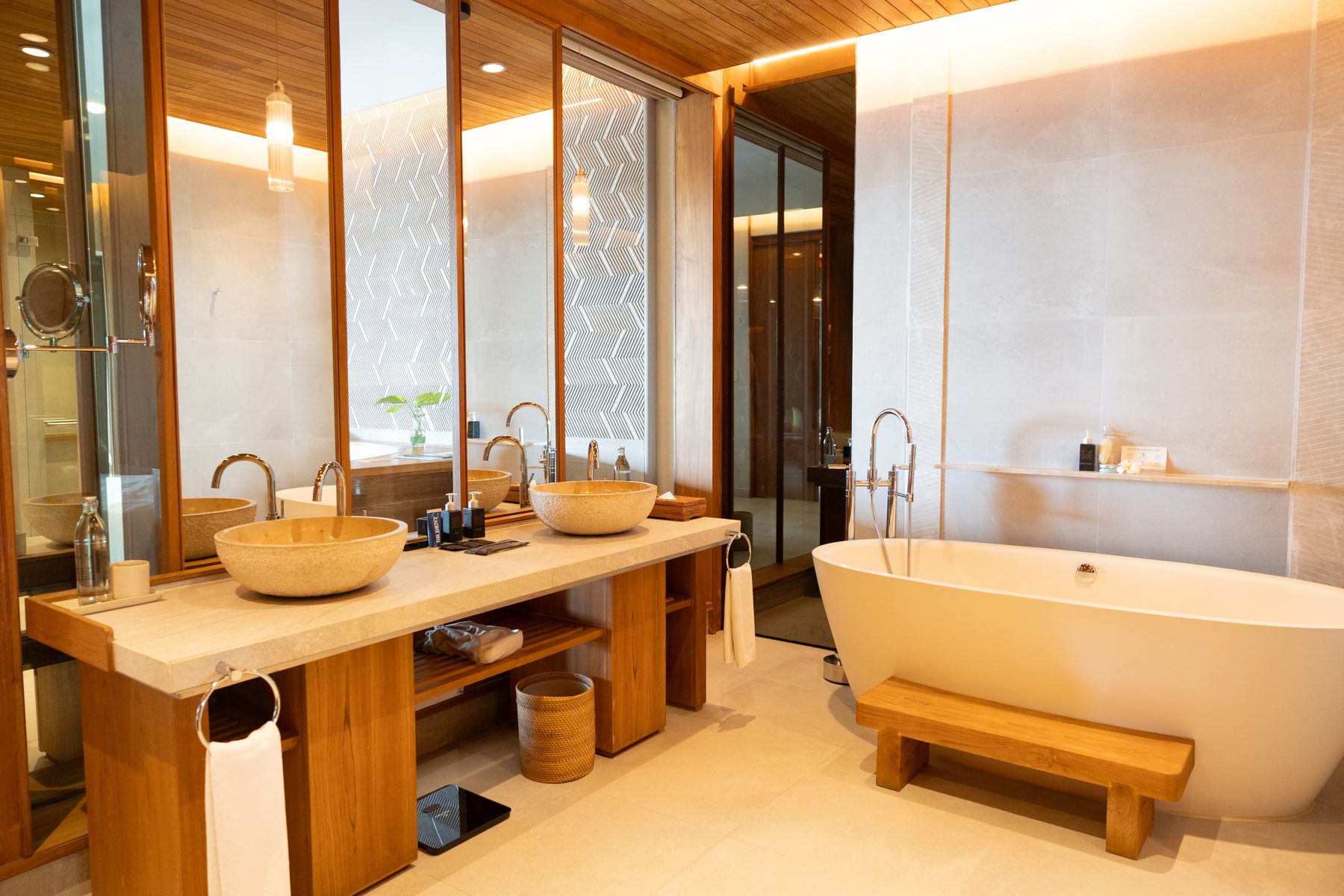 Wellness penthouse bathroom