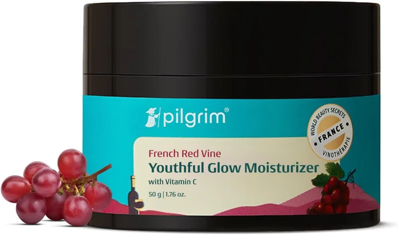 PILGRIM French Red Vine Youthful Glow Moisturizer SPF 30 with Vitamin C, Rosehip Oil For Anti Ageing, Sun Protection PA+++, Daily Use, Dry, Oily, Combination Skin, Men & Women, 50g