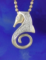 Steven Douglas - Seahorse Pendant  SLP064