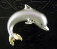 Steven Douglas - Dolphin Necklace SGN022