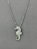 The Touch: Pendant Sterling Textured Seahorse S2-526