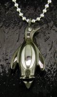 Steven Douglas - Penguin Pendant SGP525